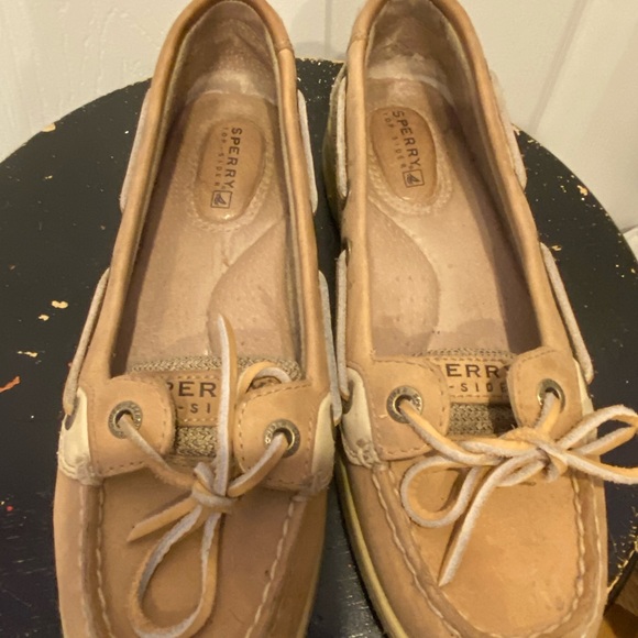 Women’s Angelfish Sperry Boat shoe - Picture 2 of 3